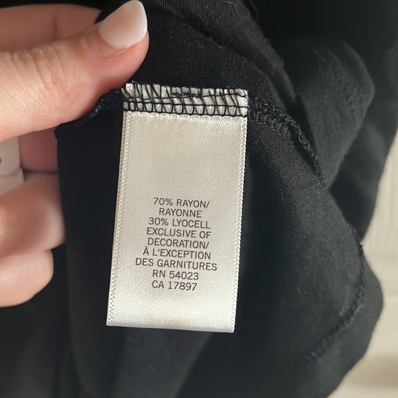 NWT Banana Republic Black Basic Sleeveless Tank Top Size S/P - Picture 6 of 7